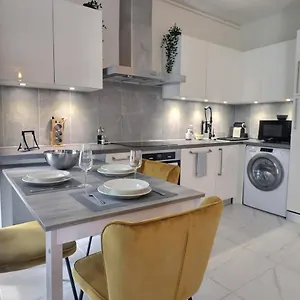 P&r1, One Bedroom, Center Apartment Geneva